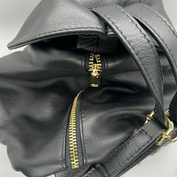 UNICA! Firenze NWT Luxurious Black Leather Backpack Bag ❤️❤️ - Picture 6 of 9